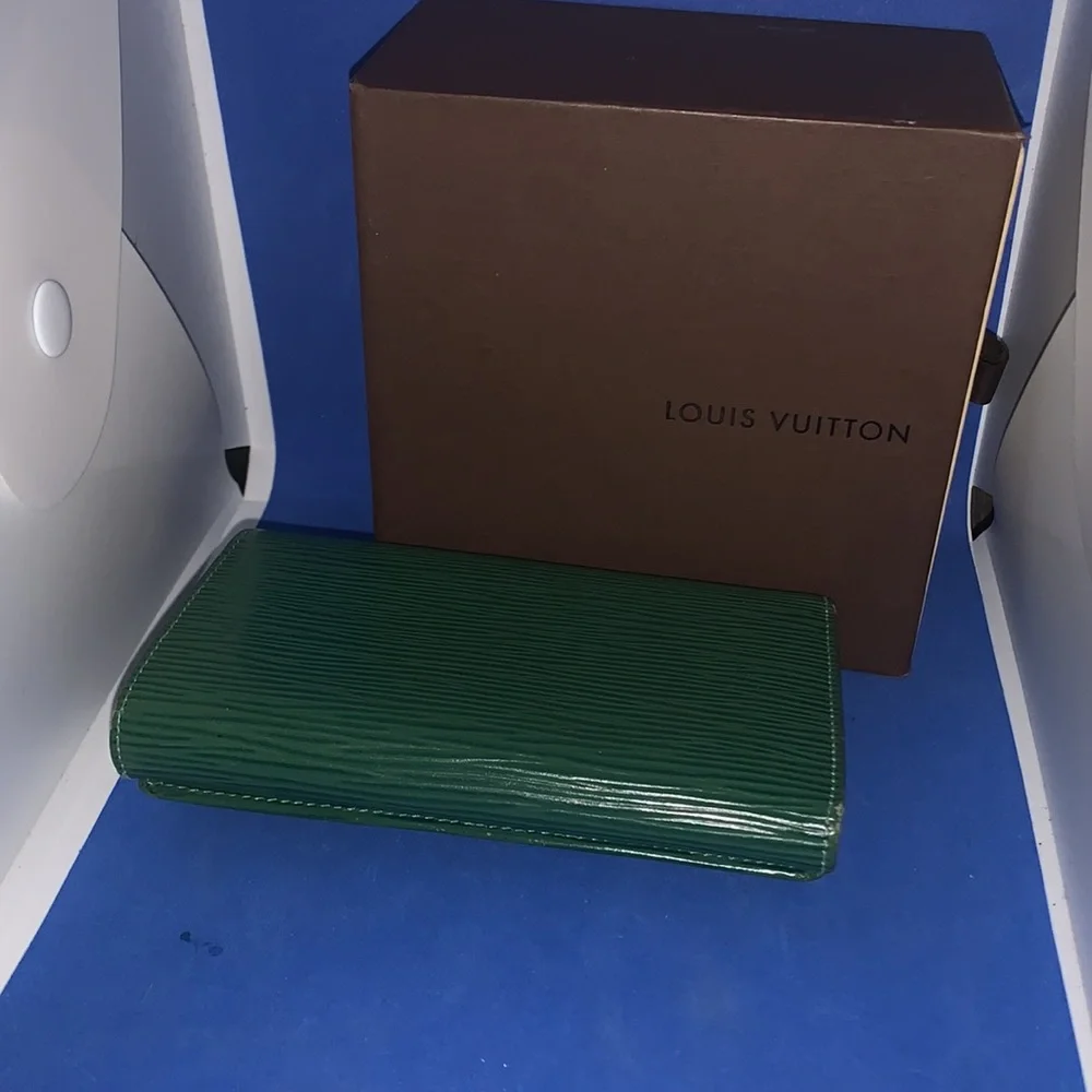 Louis Vuitton Epi vintage Tresor wallet - Picture 3 of 12